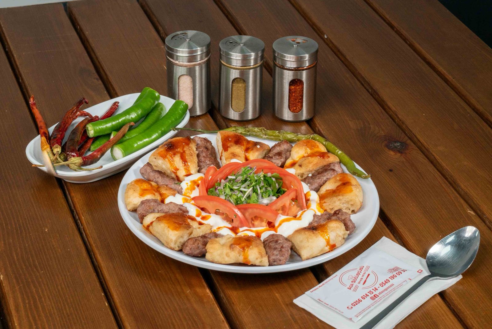 TEREYAGLI PİDELİ SOSLU KOFTE